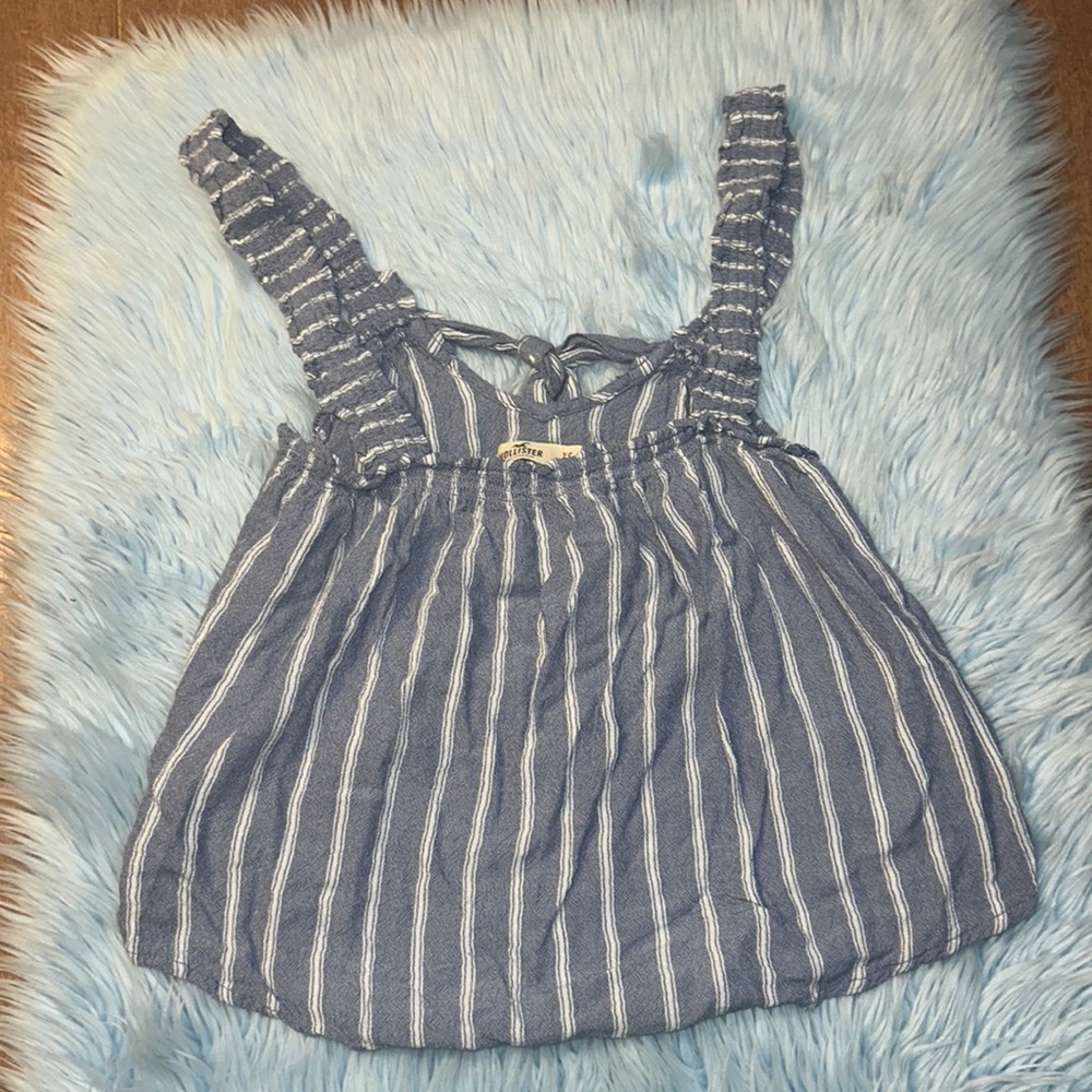 Hollister Cropped Blouse